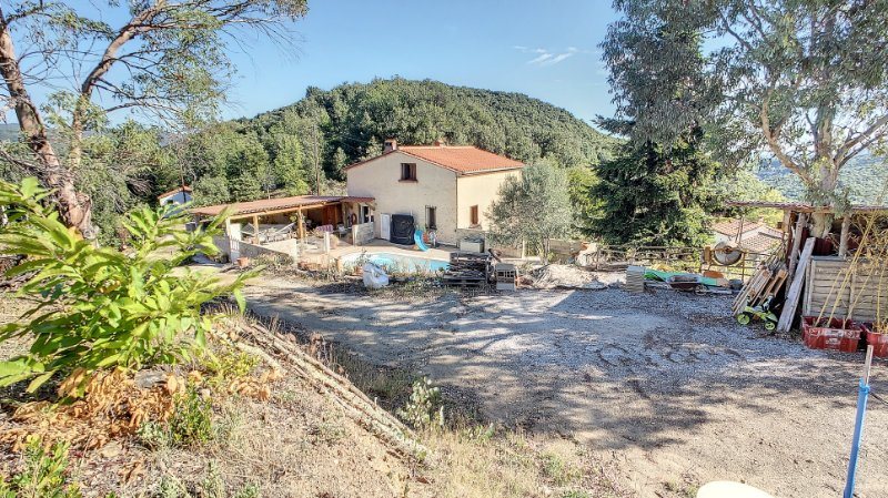 Maison à vendre, 180m², Reynès