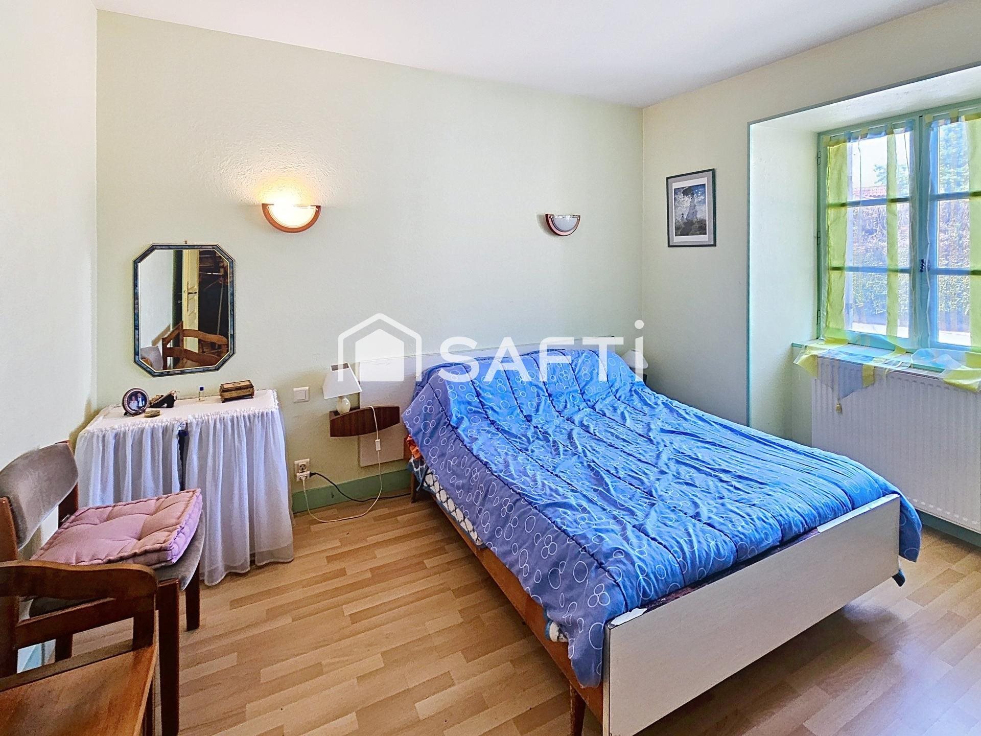 Maison à vendre, 205m², Saint-Léon-sur-l'Isle