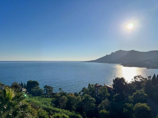 Appartement 4 pièces 120 m² · à Théoule-sur-Mer · 120 m² · 990 000 €