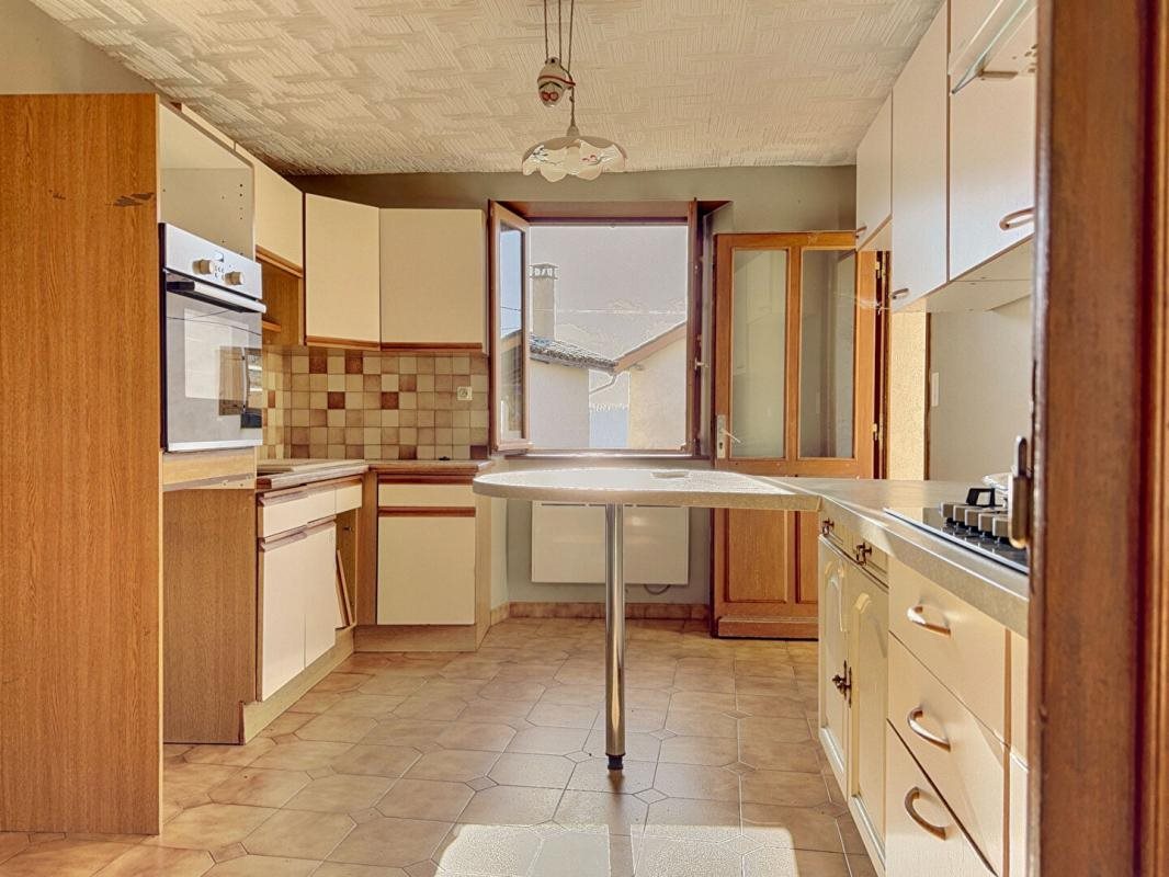 Maison à vendre, 95m², Montrottier