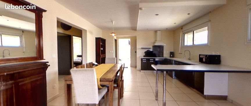 Maison à louer, 125m², Saint-Gilles-les-Bains