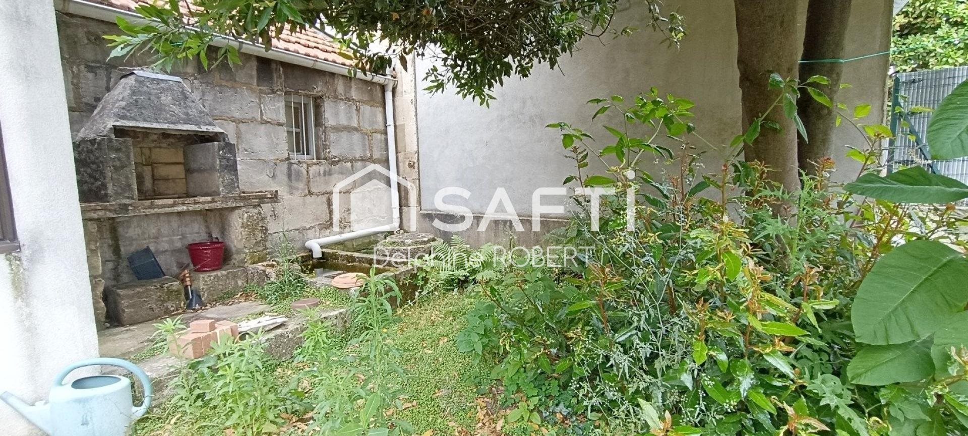 Maison à vendre, 108m², Saintes