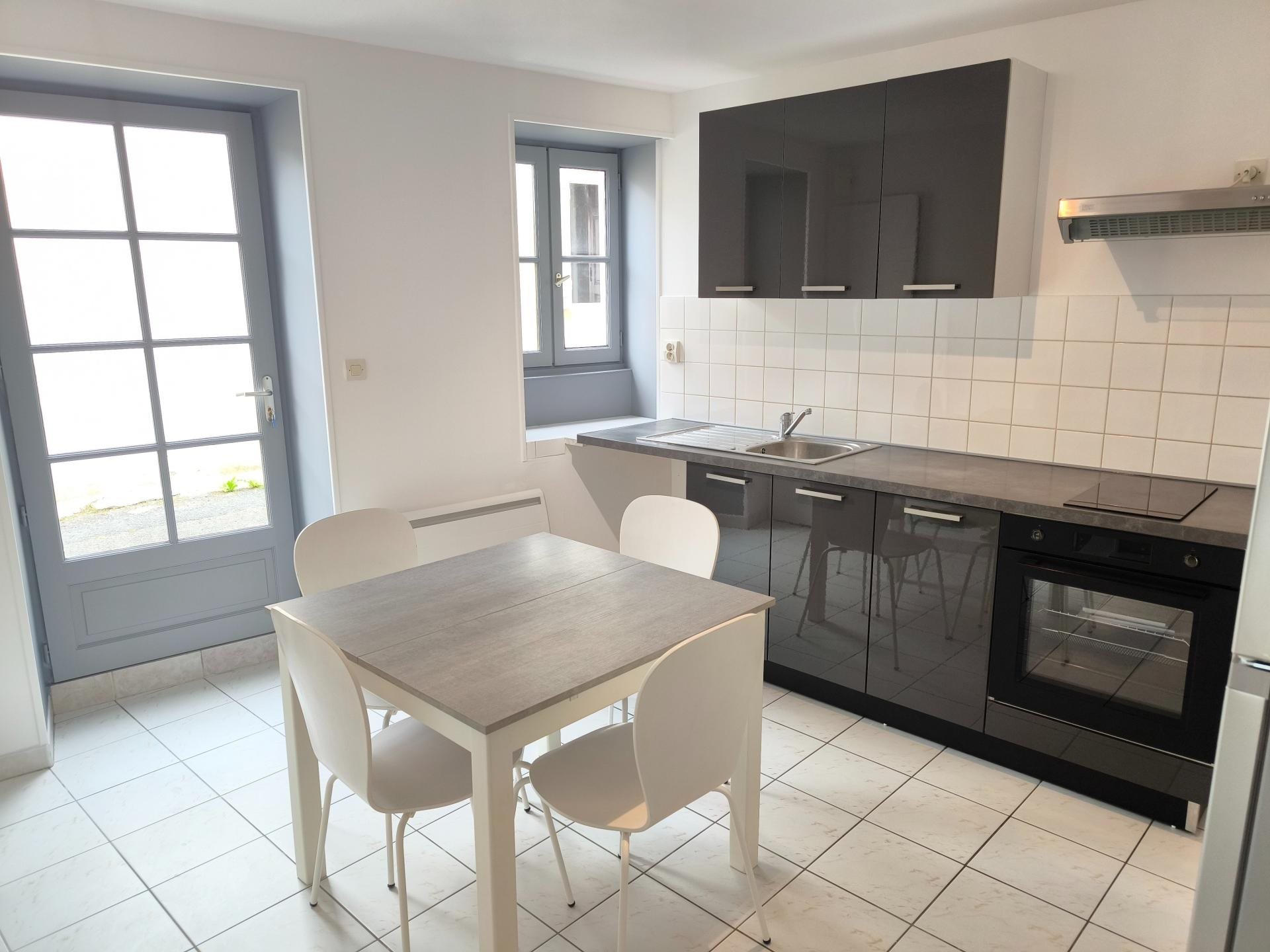 Appartement à louer, 65m², Saint-Jean-d'Angély