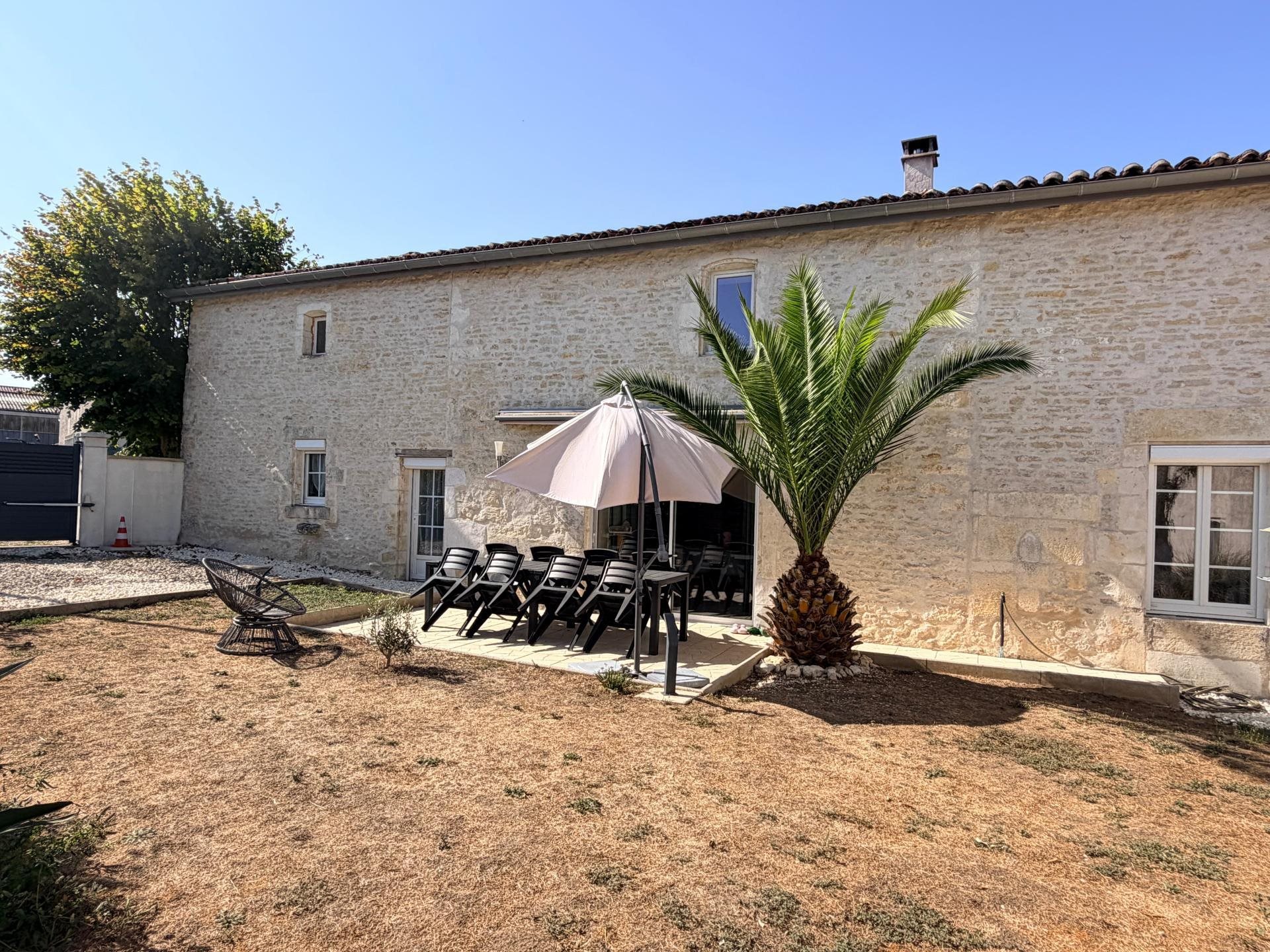 Maison à vendre, 183m², Saint-Hilaire-de-Villefranche
