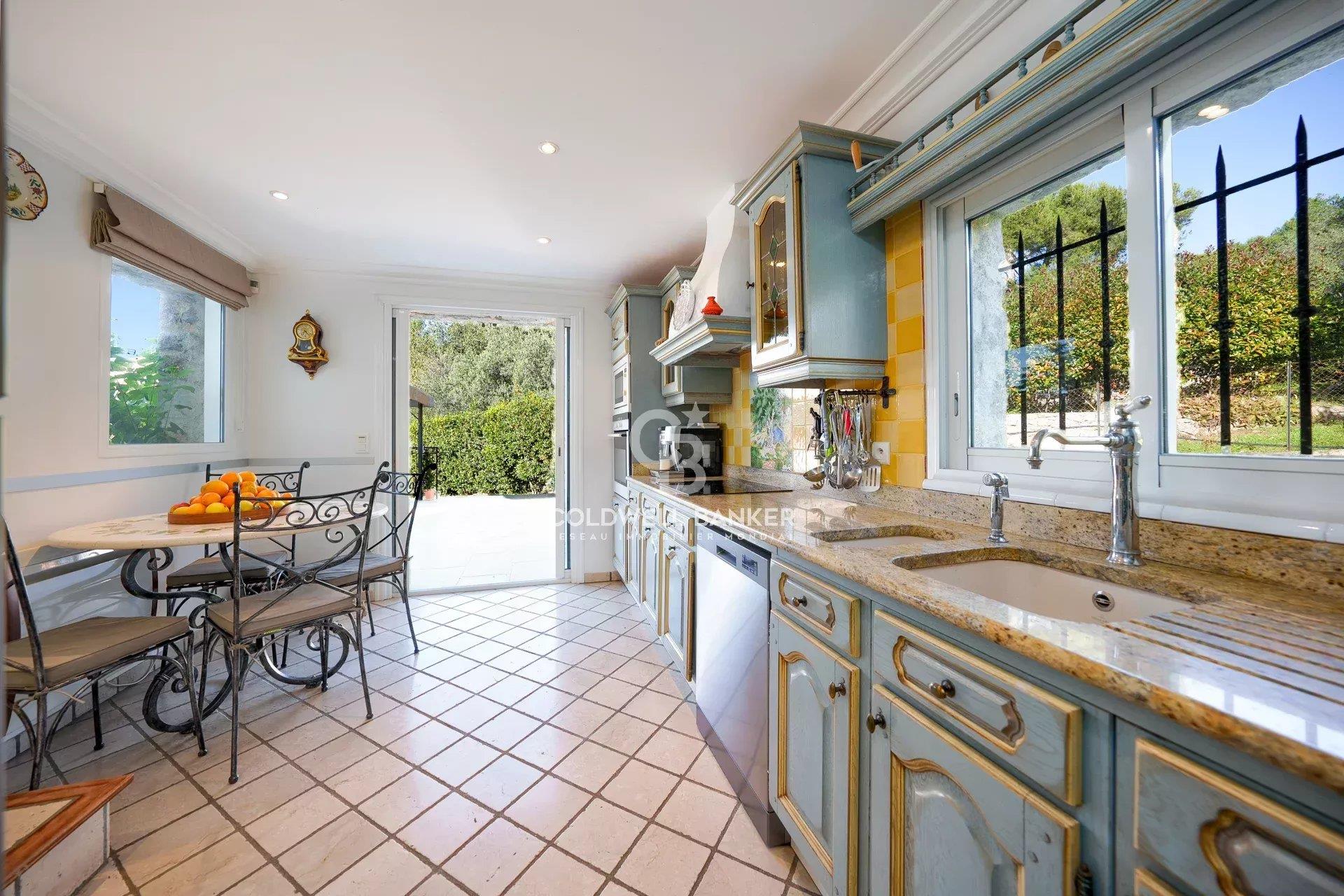 Maison à vendre, 185m², Peymeinade