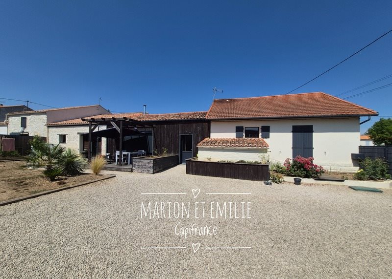 Maison à vendre, 111m², Saint-Hilaire-la-Palud