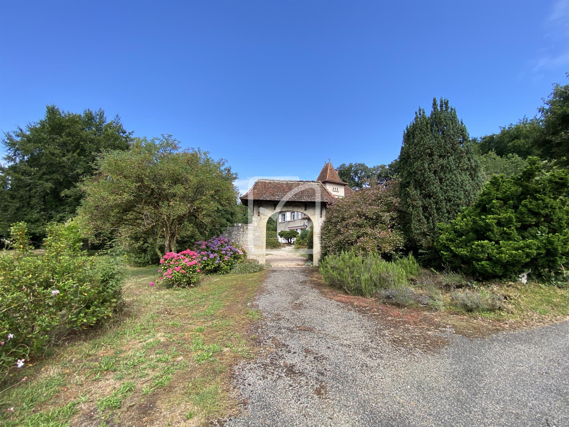 Maison à vendre, 250m², Latronquière