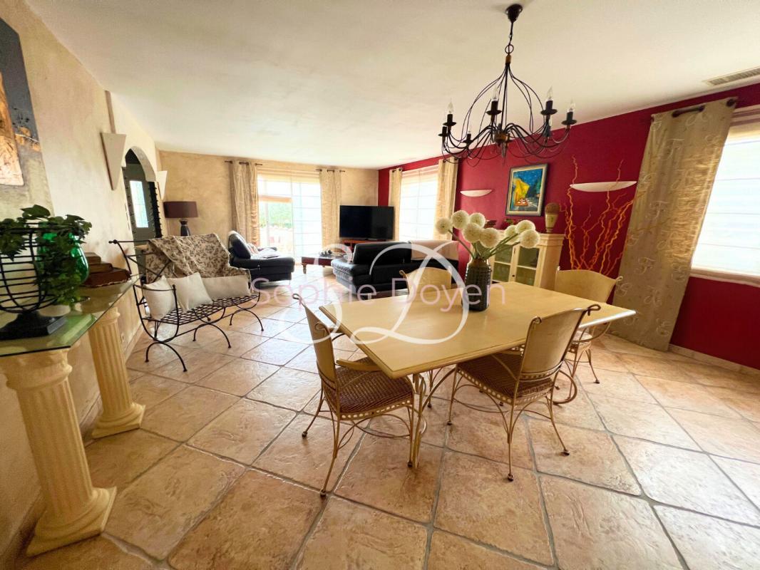 Maison à vendre, 140m², Saint-Jean-Lasseille