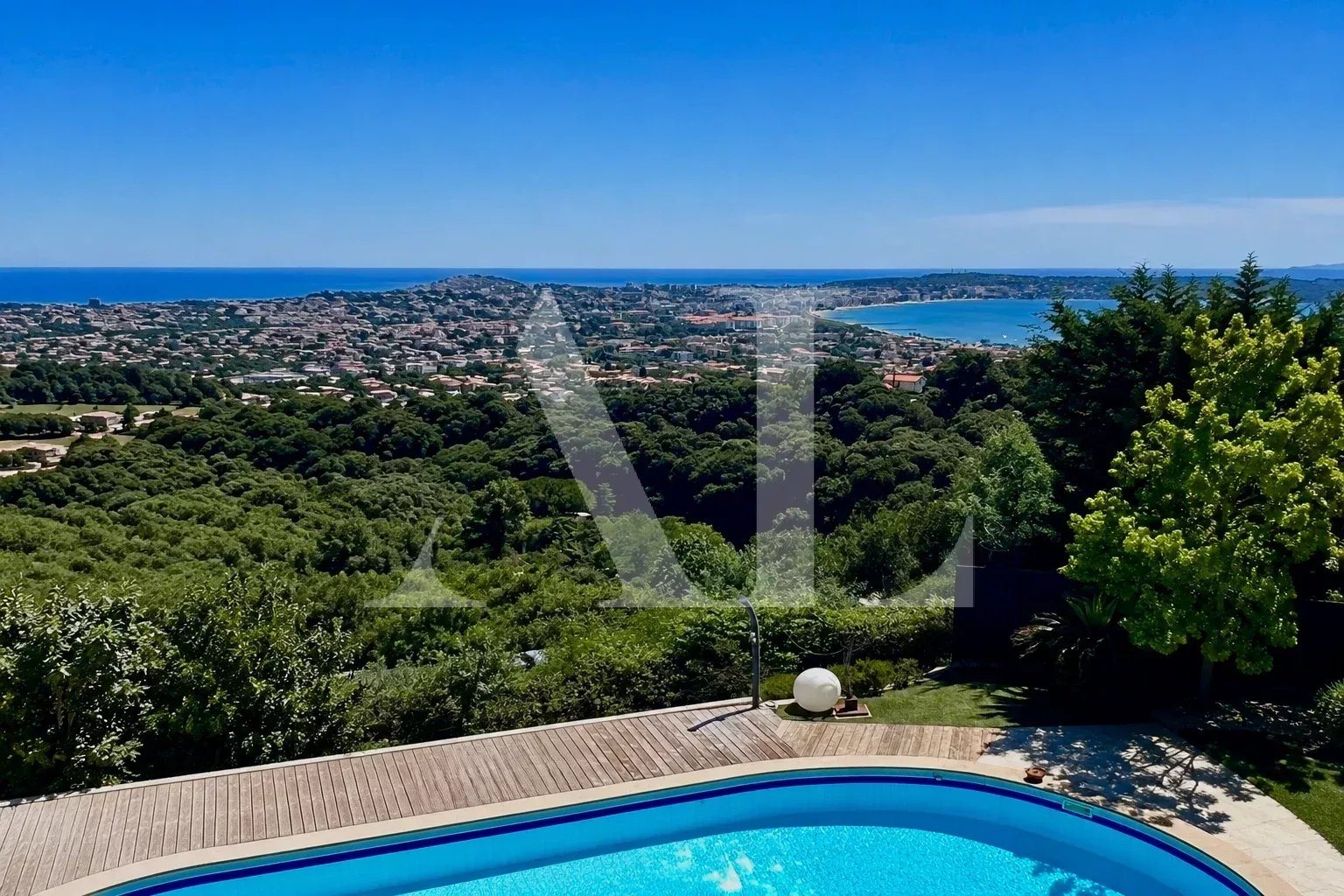 Maison à vendre, 280m², Golfe-Juan
