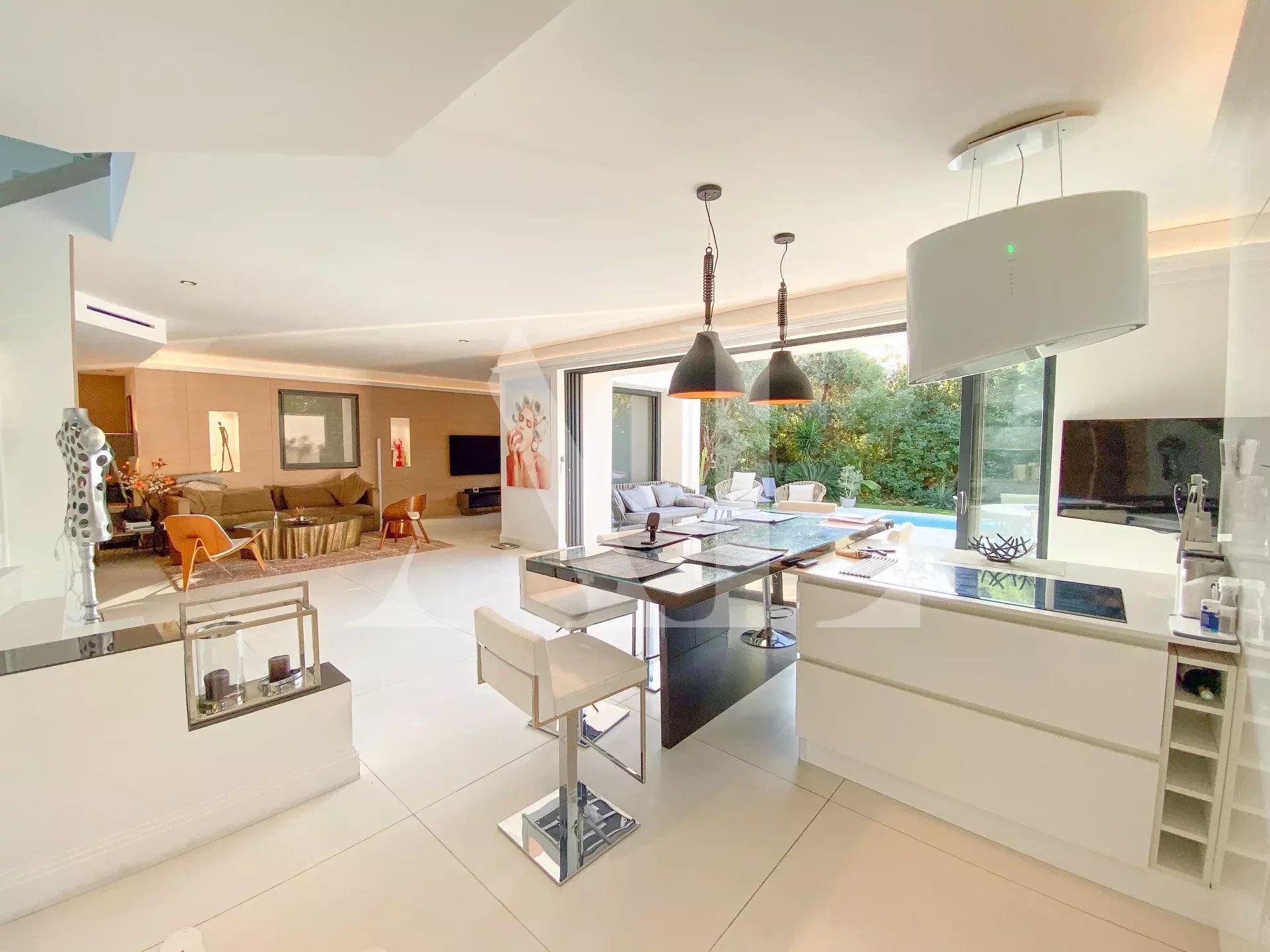 Maison à vendre, 240m², Antibes