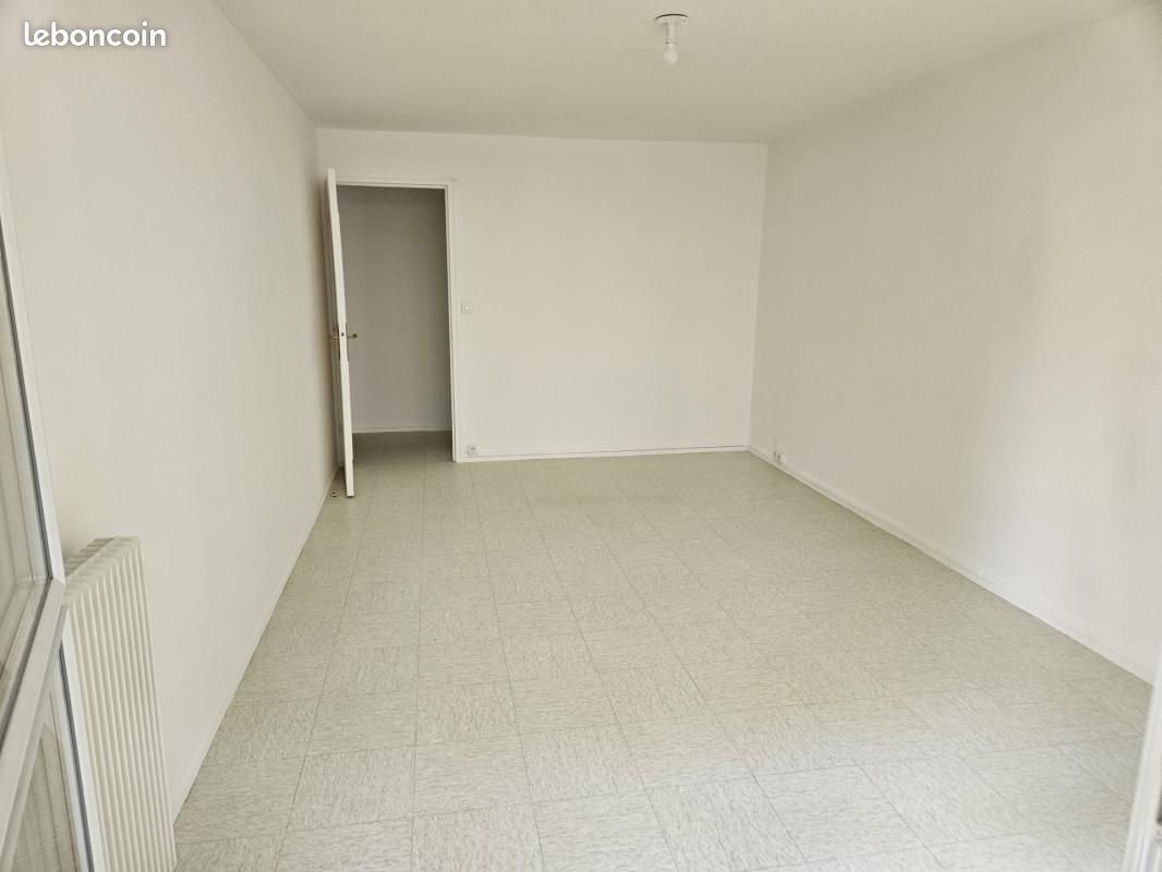 Appartement à vendre, 70m², Combs-la-Ville