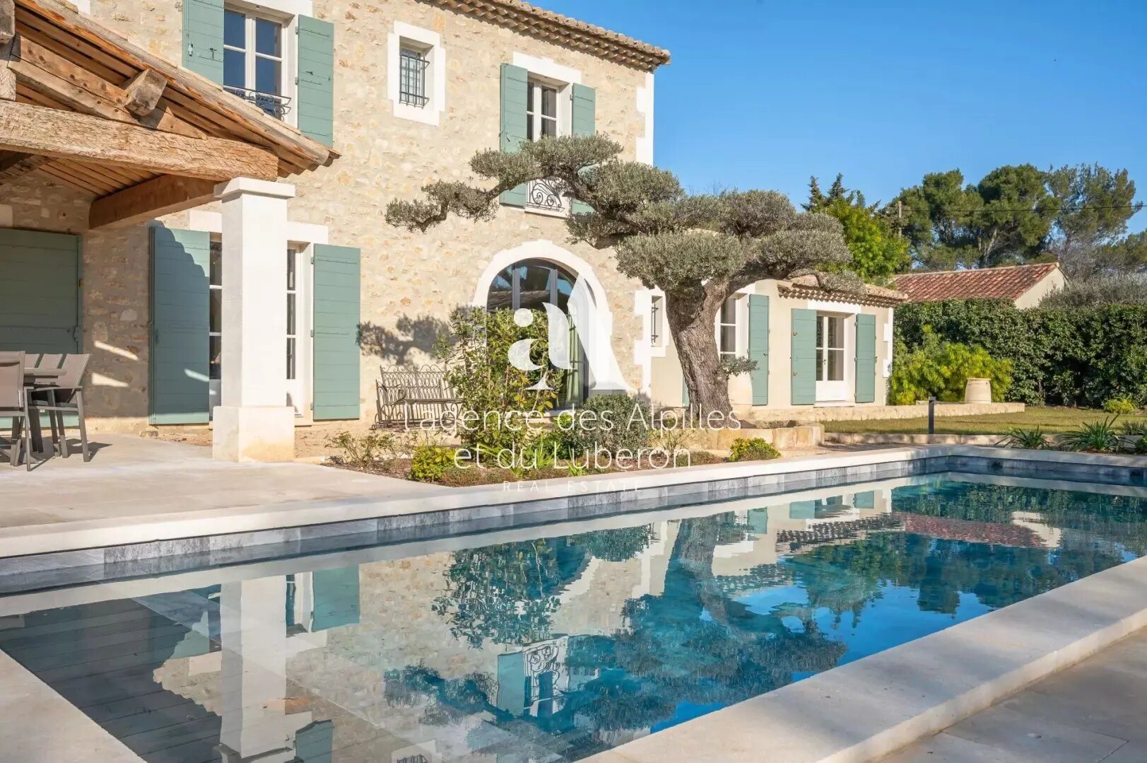 Maison à louer, 220m², Saint-Rémy-de-Provence