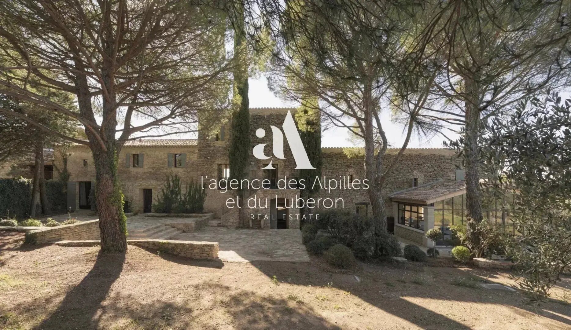 Maison à louer, 423m², Gordes
