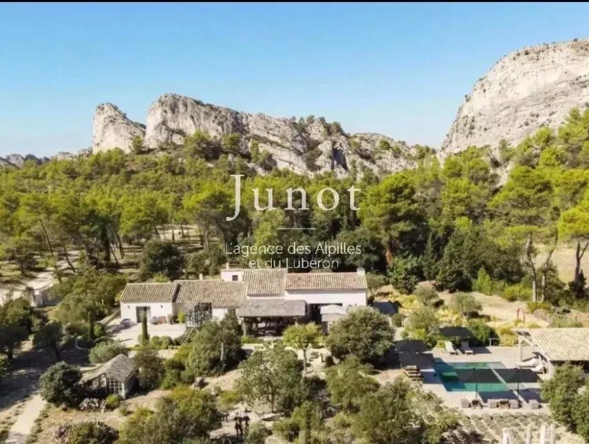 Maison à louer, 200m², Saint-Rémy-de-Provence