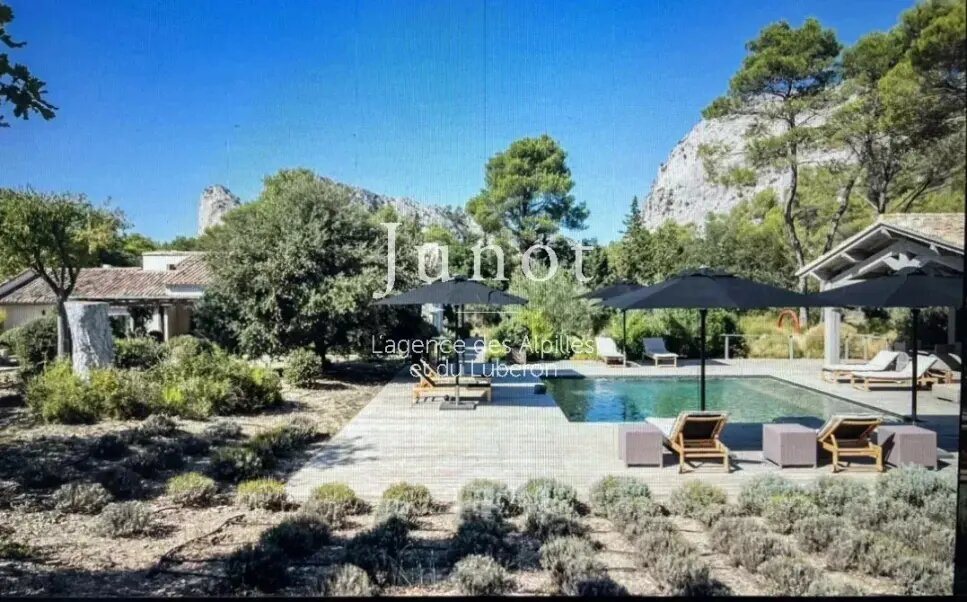 Maison à louer, 200m², Saint-Rémy-de-Provence
