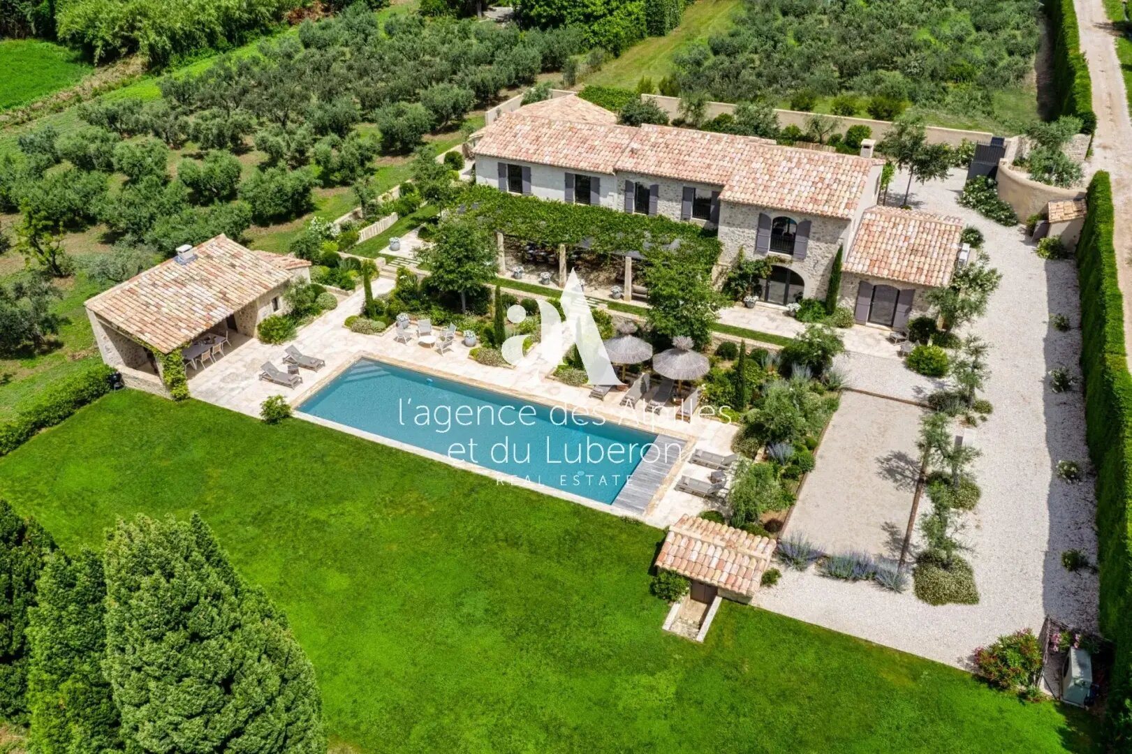 Maison à louer, 290m², Maussane-les-Alpilles