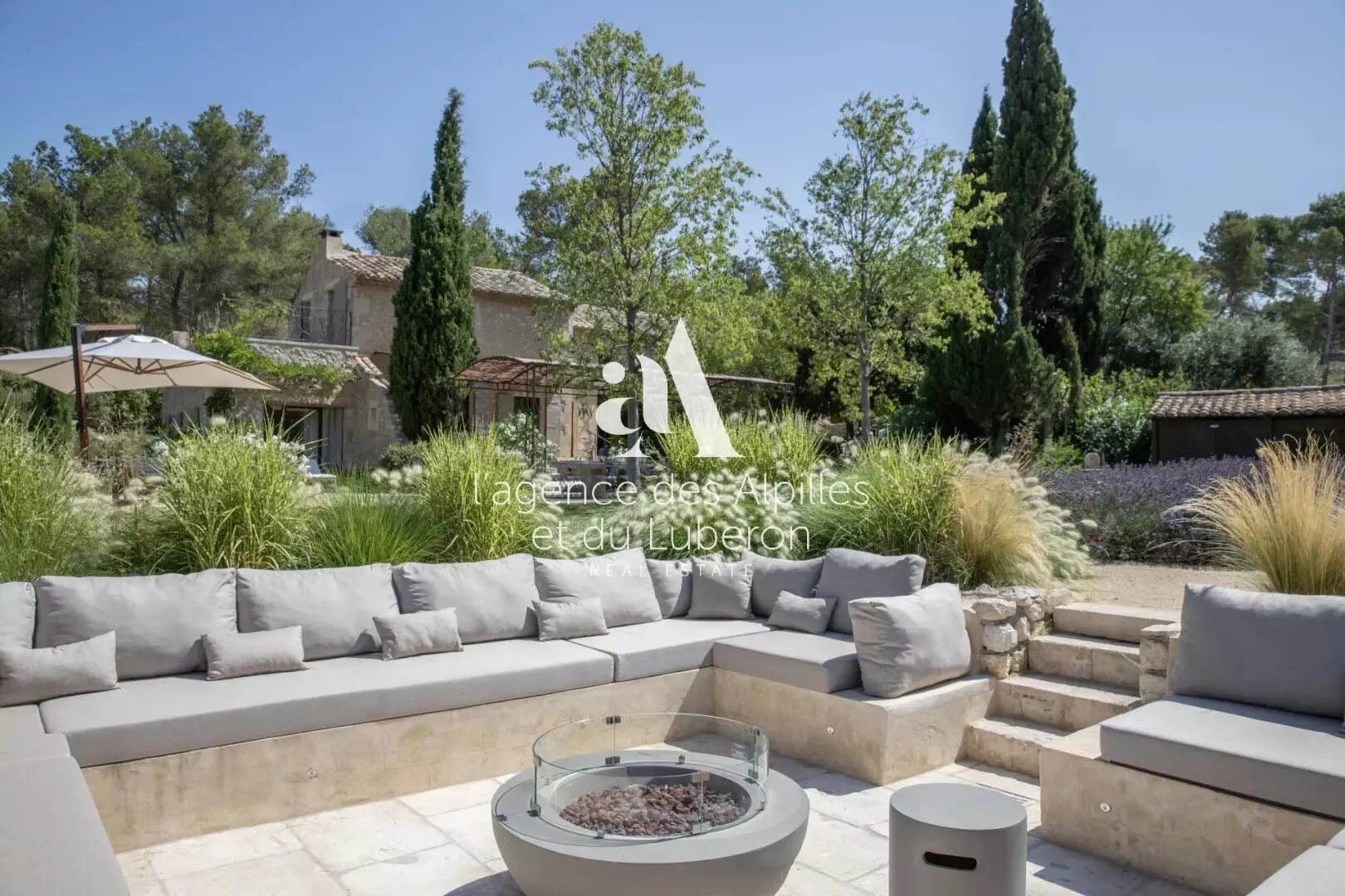 Maison à louer, 250m², Saint-Rémy-de-Provence