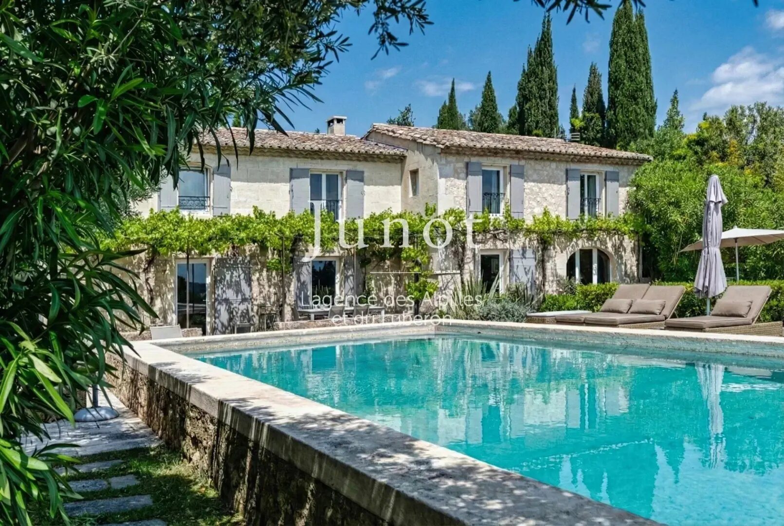 Maison à louer, 255m², Maussane-les-Alpilles