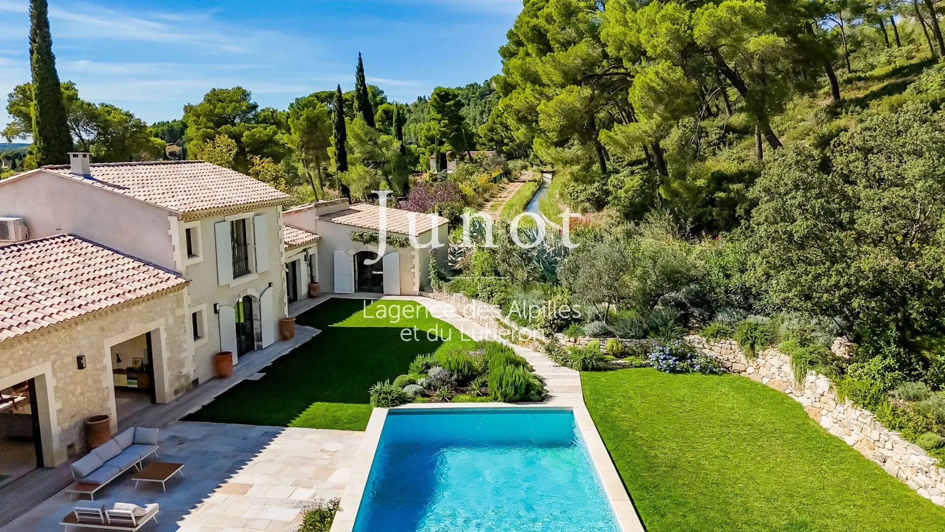 Maison à louer, 400m², Maussane-les-Alpilles