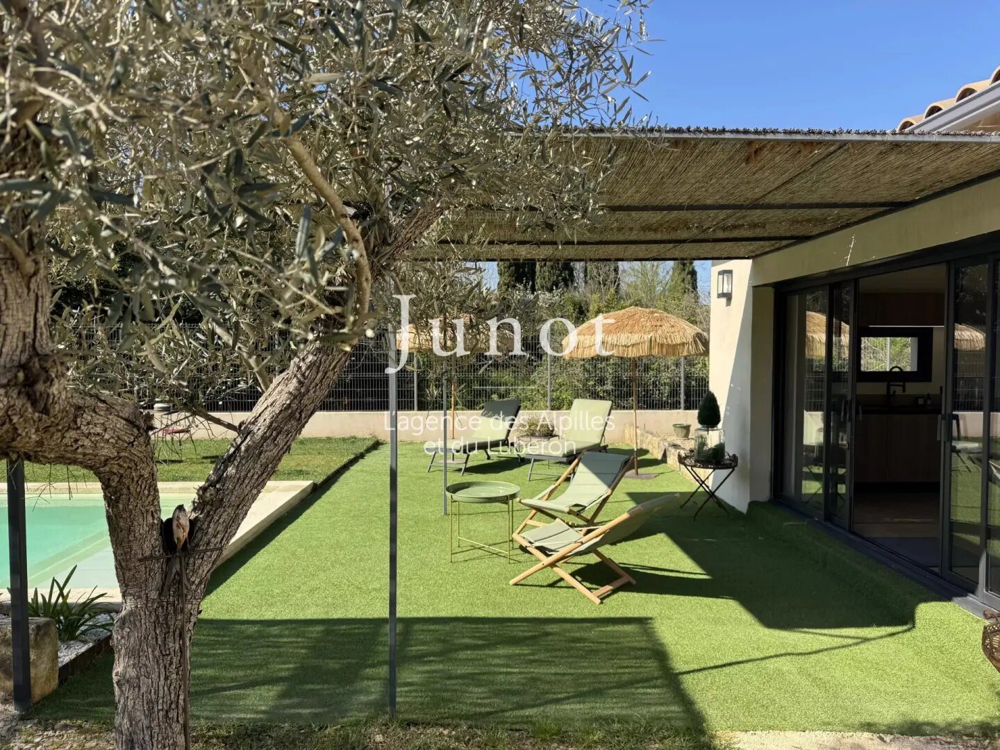 Maison à louer, 170m², Saint-Rémy-de-Provence