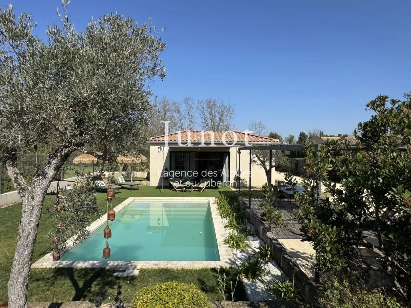 Maison à louer, 170m², Saint-Rémy-de-Provence