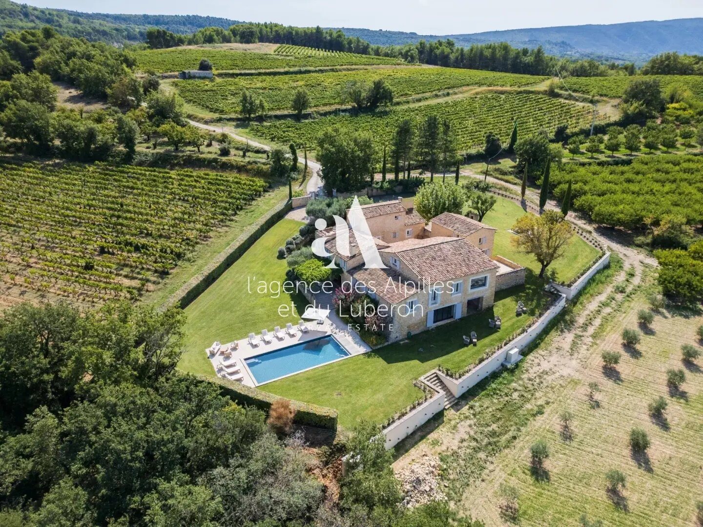 Maison à louer, 415m², Bonnieux