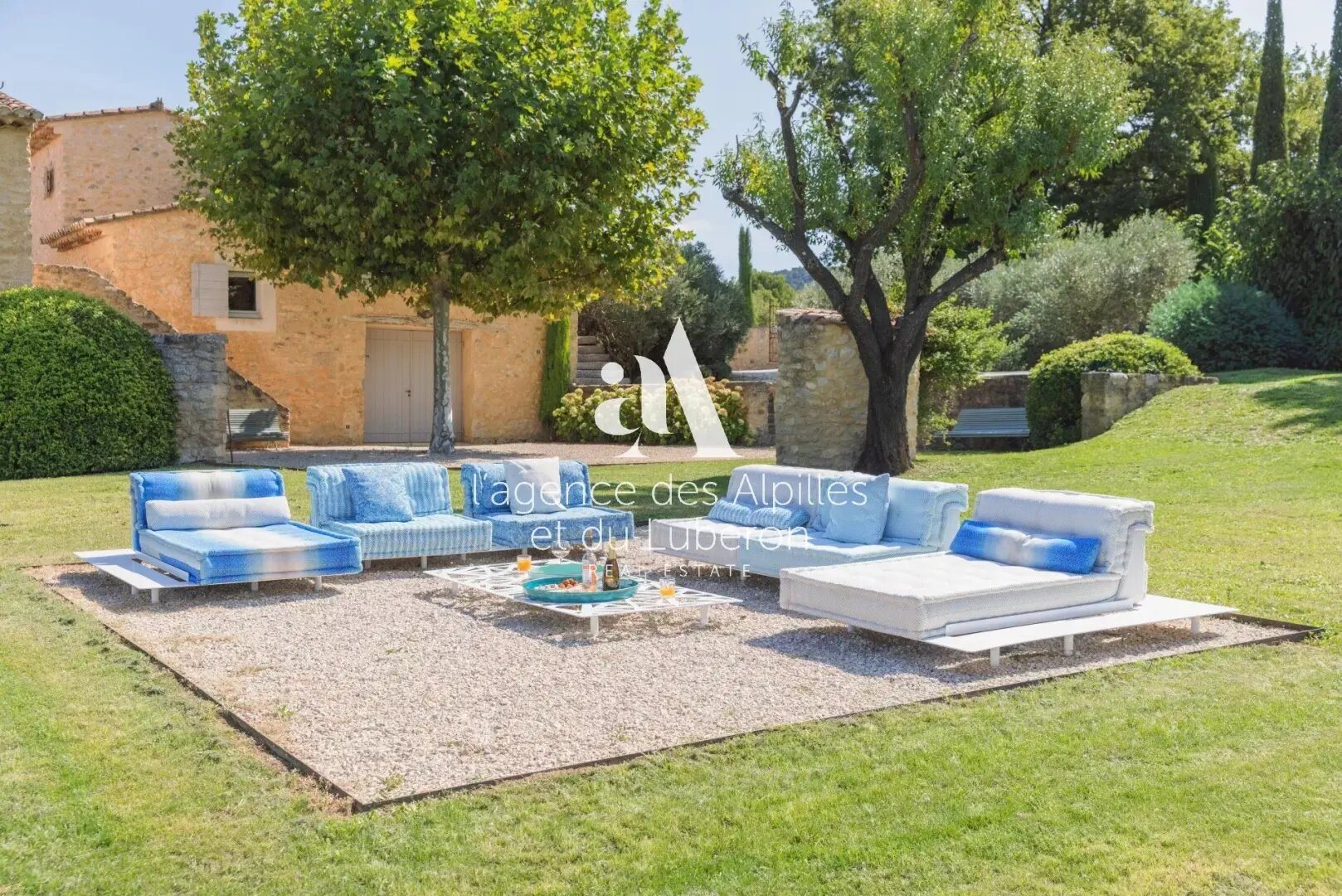 Maison à louer, 415m², Bonnieux