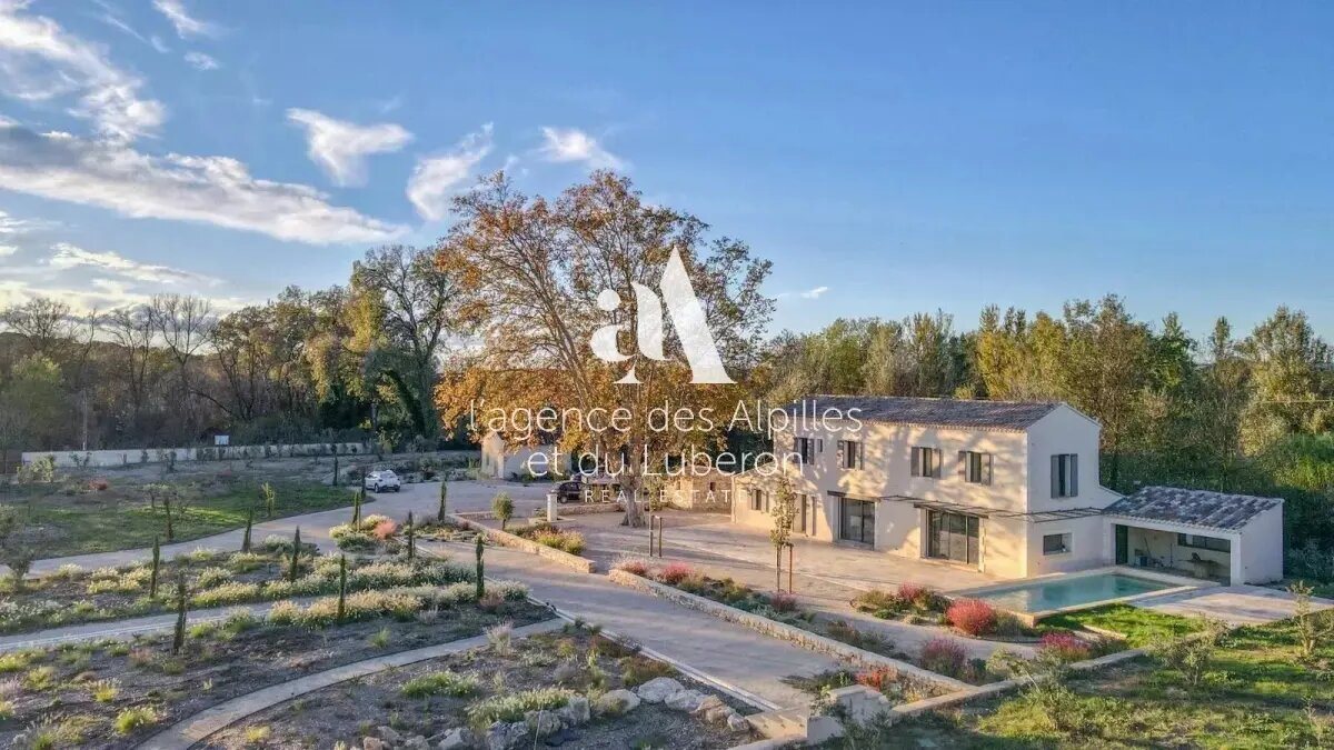 Maison à louer, 250m², Maussane-les-Alpilles