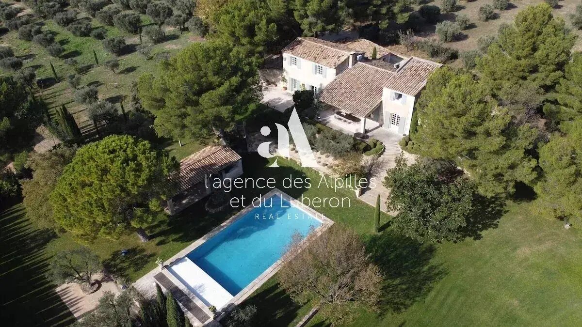 Maison à louer, 334m², Maussane-les-Alpilles