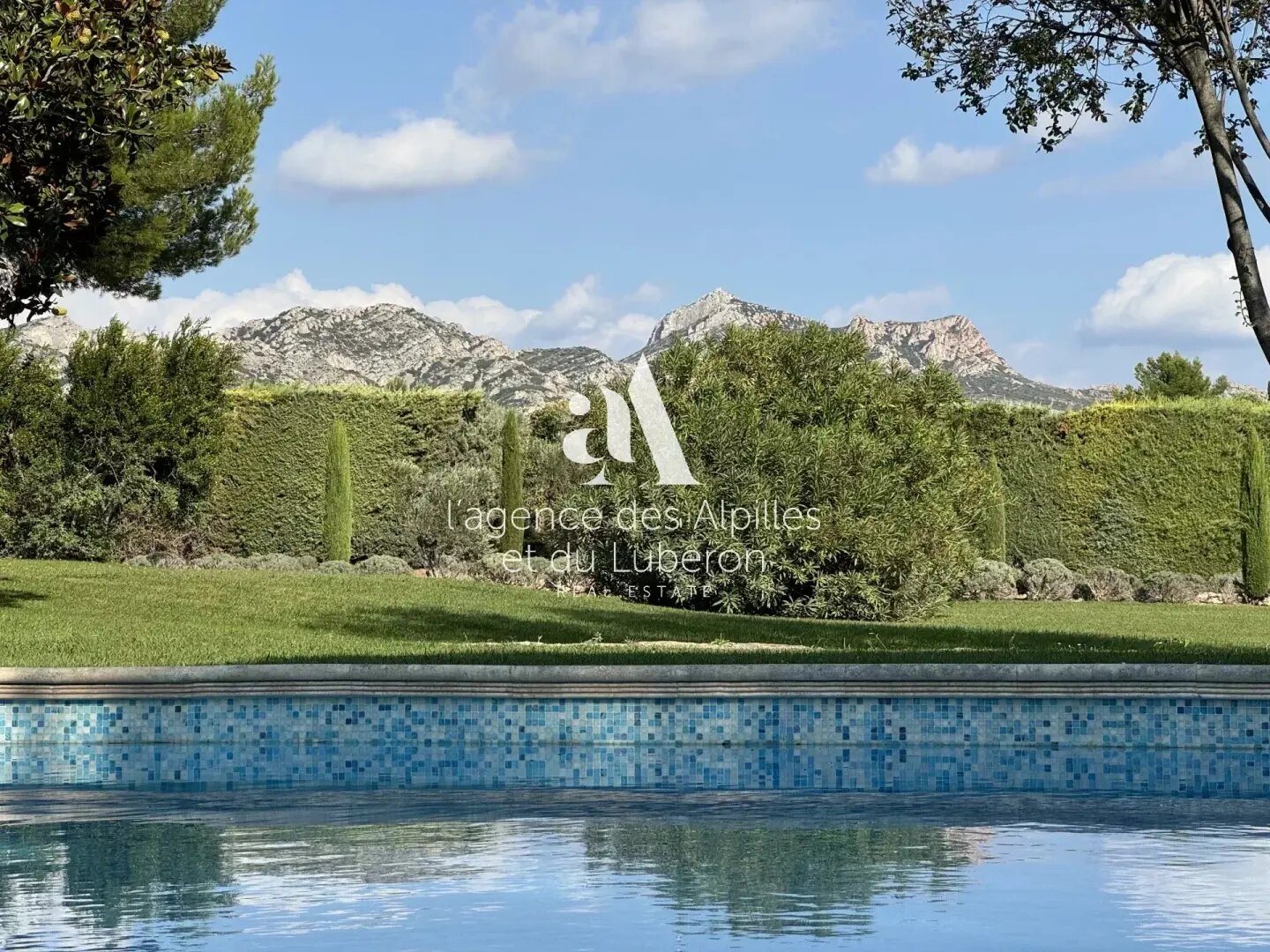 Maison à louer, 334m², Maussane-les-Alpilles