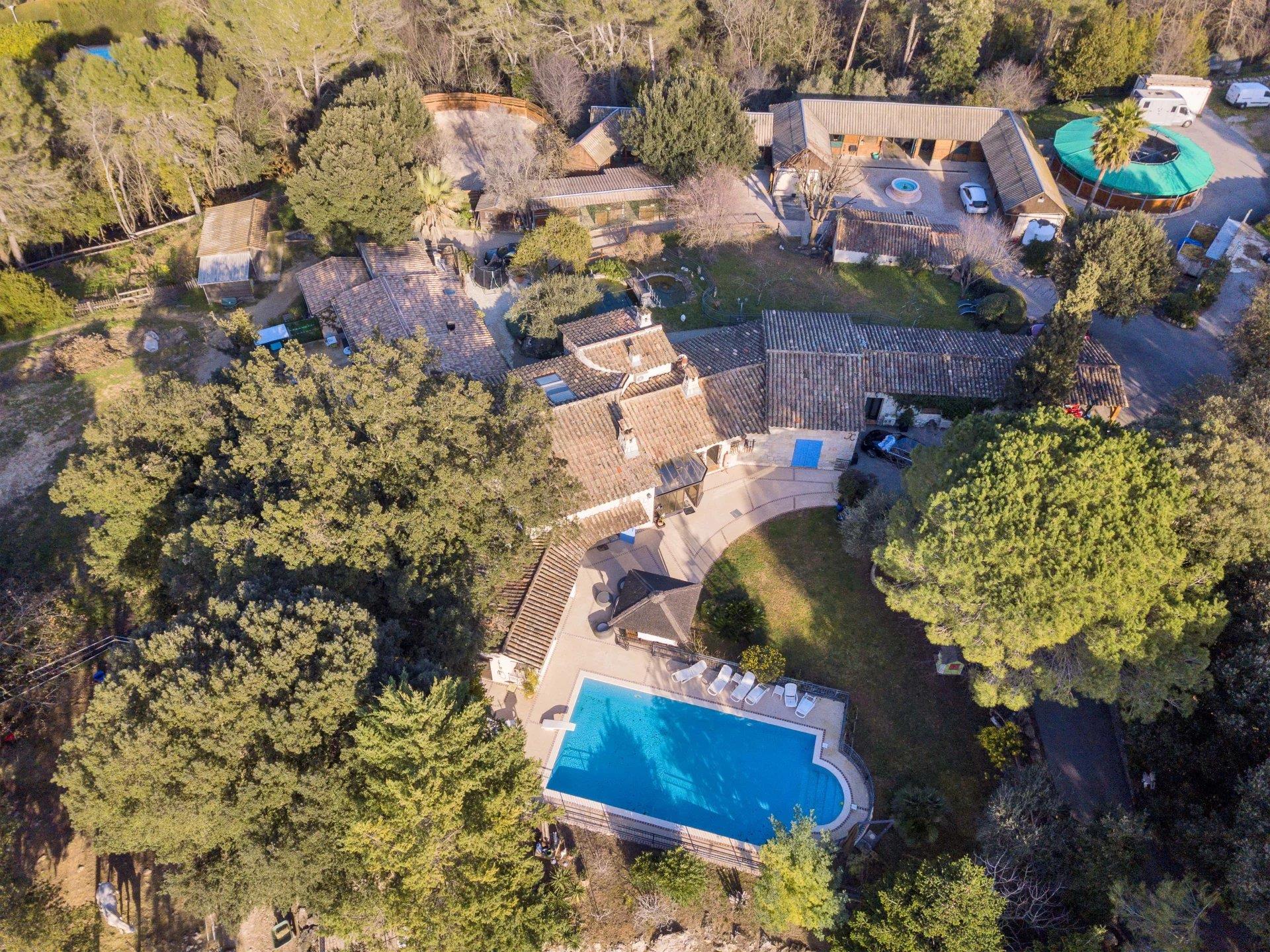 Maison à vendre, 350m², Roquefort-les-Pins