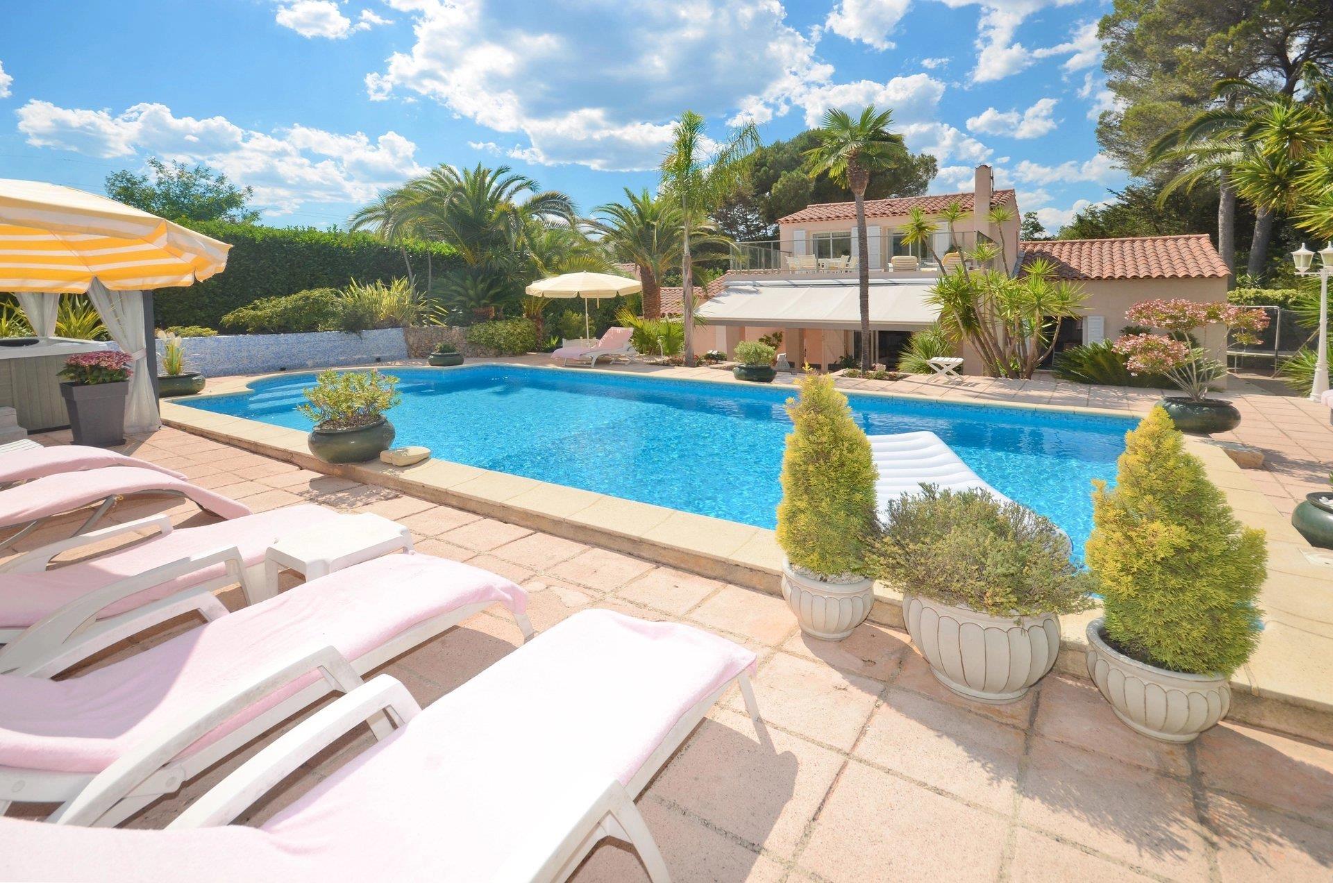 Maison à vendre, 200m², Mougins