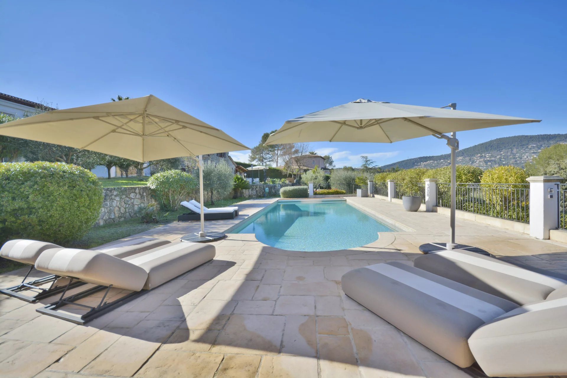 Maison à vendre, 300m², Peymeinade