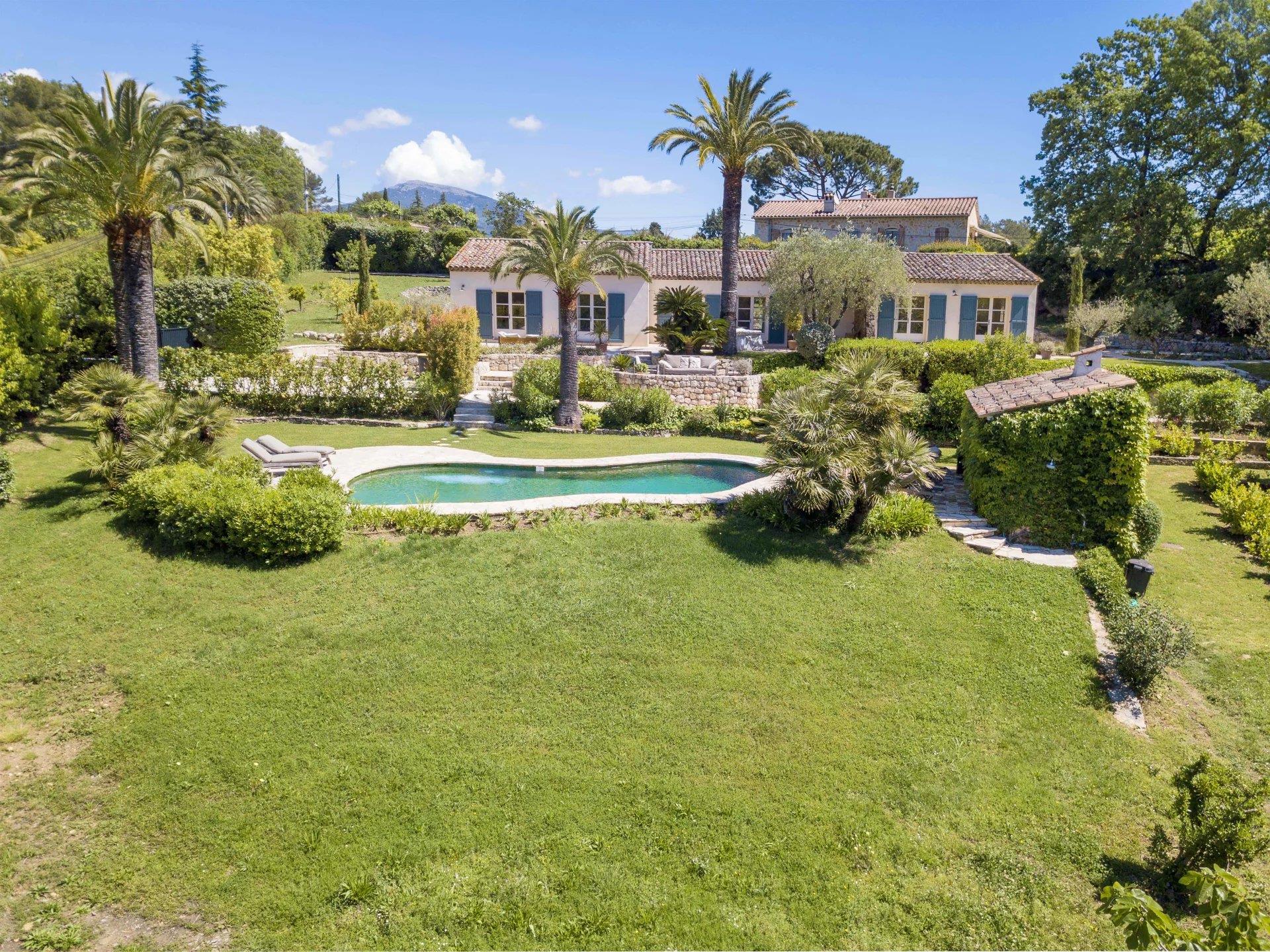 Maison à vendre, 230m², Valbonne