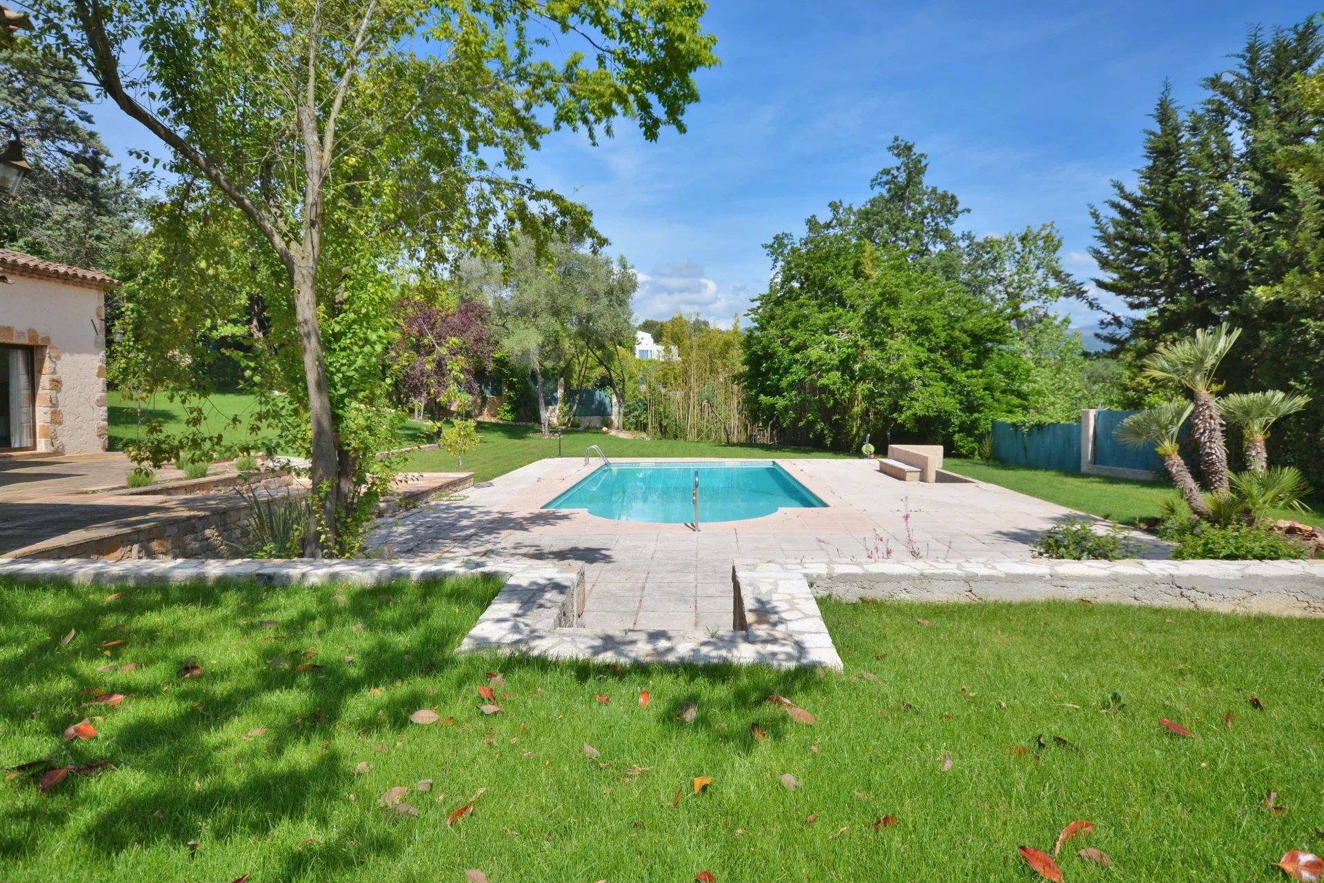 Maison à vendre, 175m², Valbonne