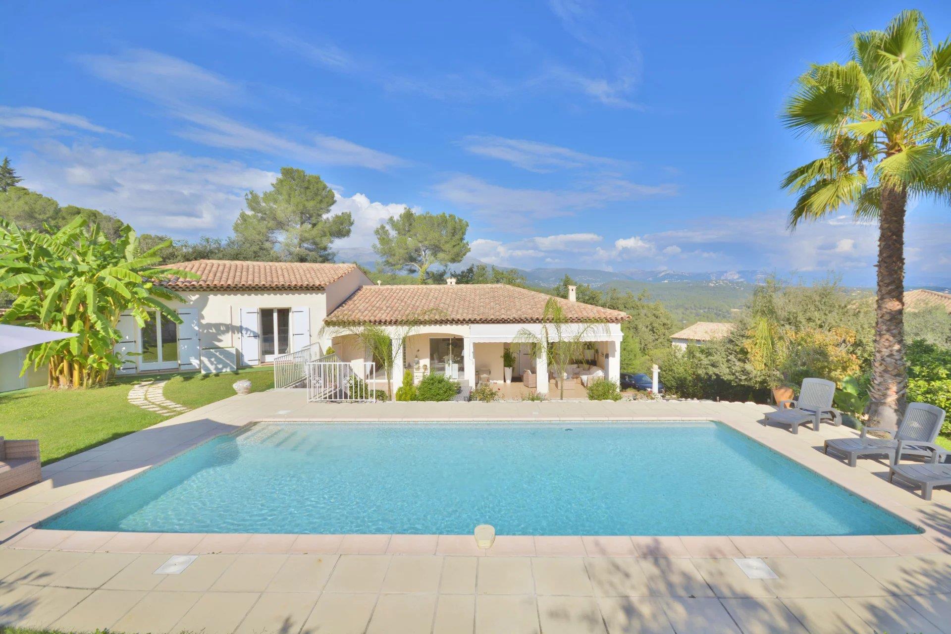 Maison à vendre, 170m², Roquefort-les-Pins