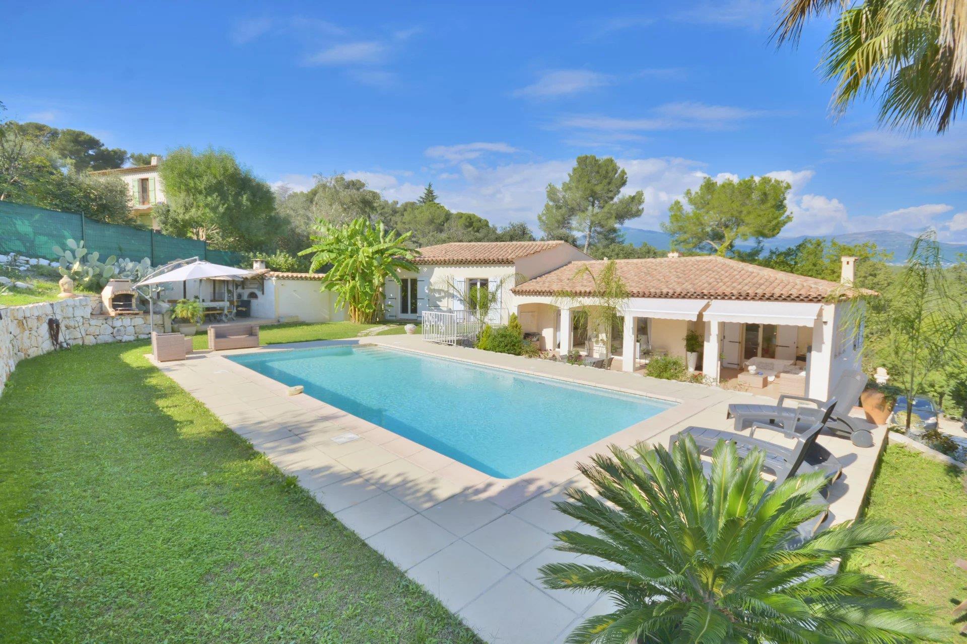Maison à vendre, 170m², Roquefort-les-Pins