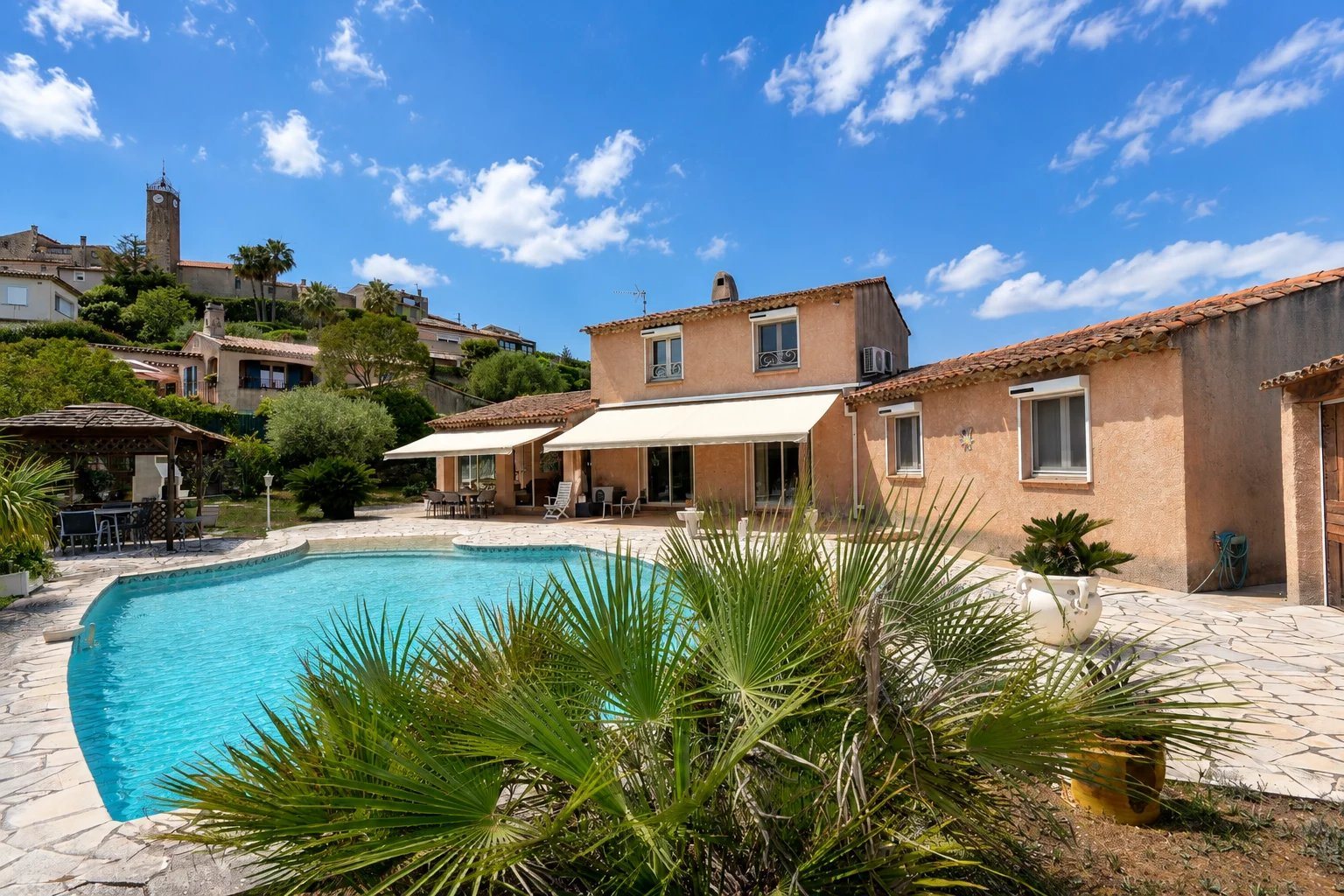 Maison à vendre, 149m², Valbonne