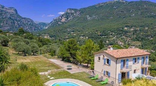 Maison à vendre, 195m², Le Bar-sur-Loup