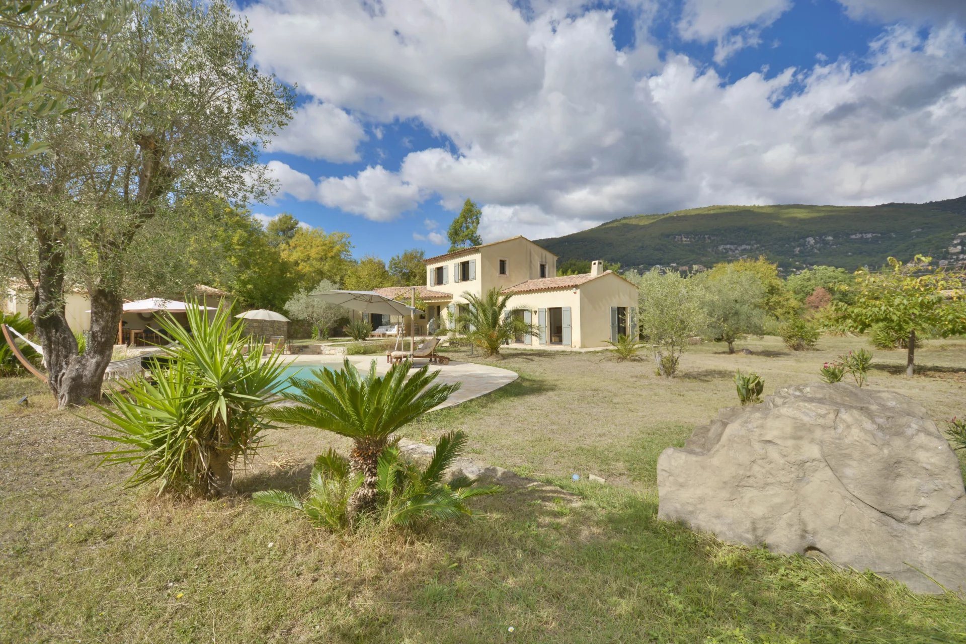 Maison à vendre, 165m², Valbonne