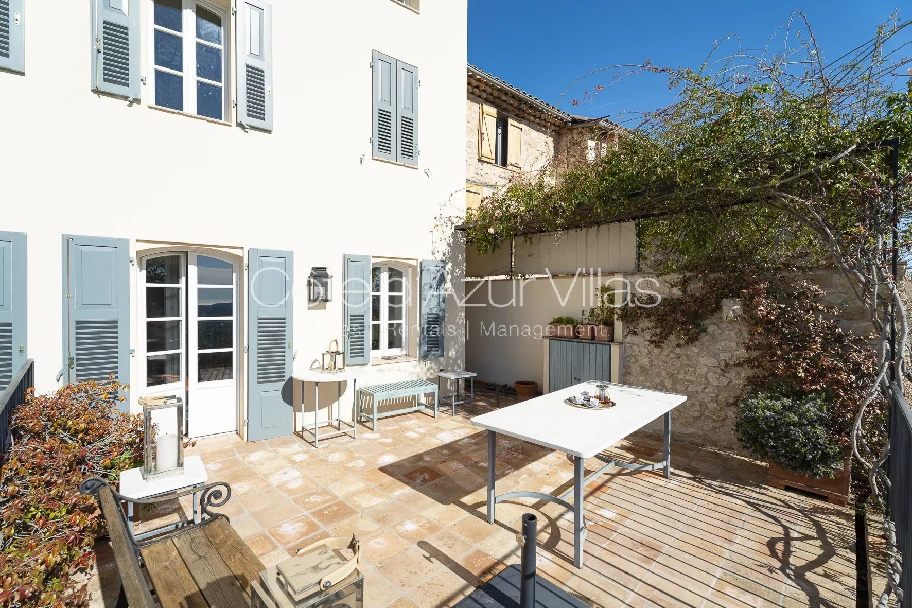 Maison à louer, 425m², Châteauneuf-Grasse