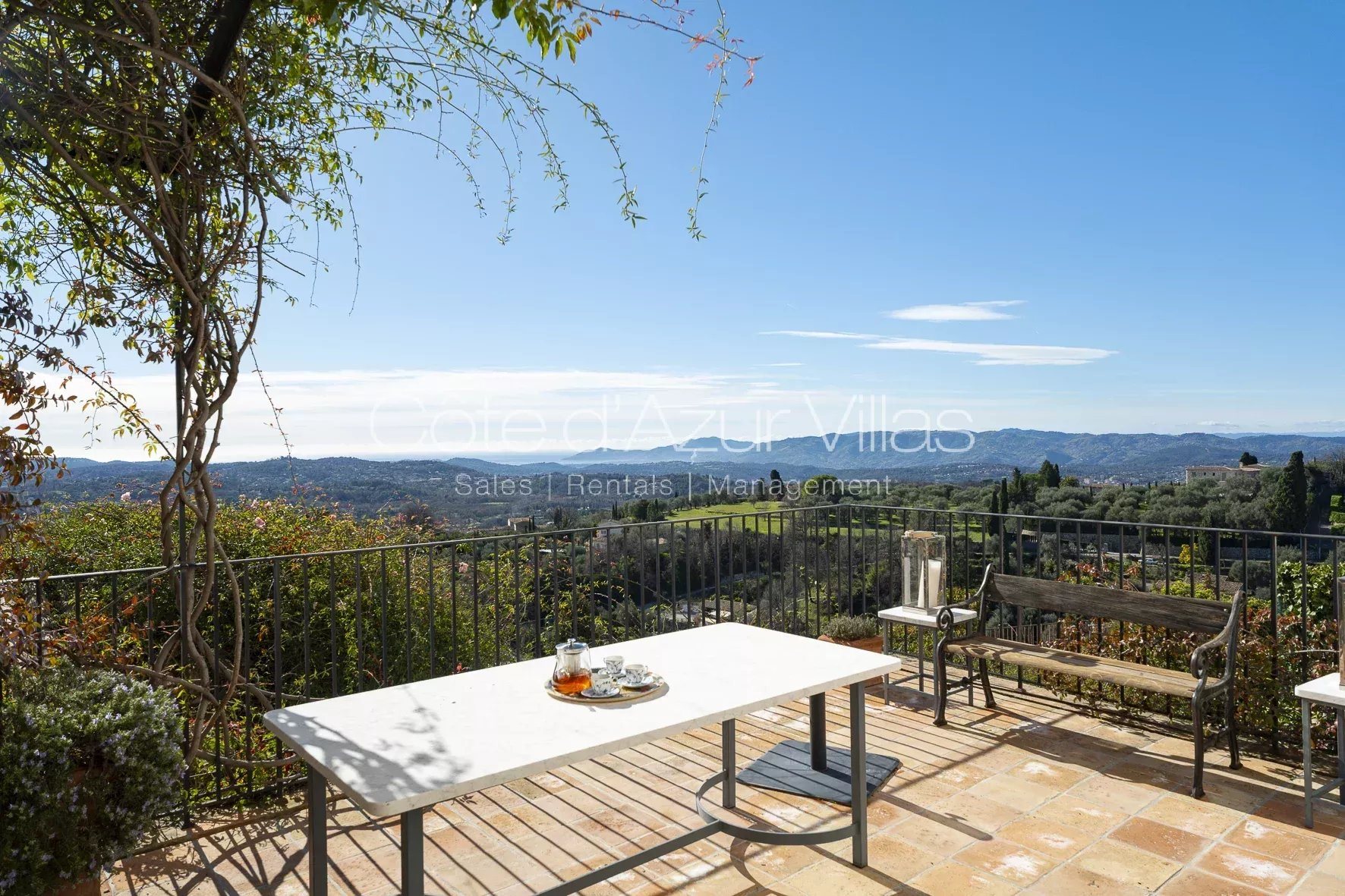Maison à louer, 425m², Châteauneuf-Grasse