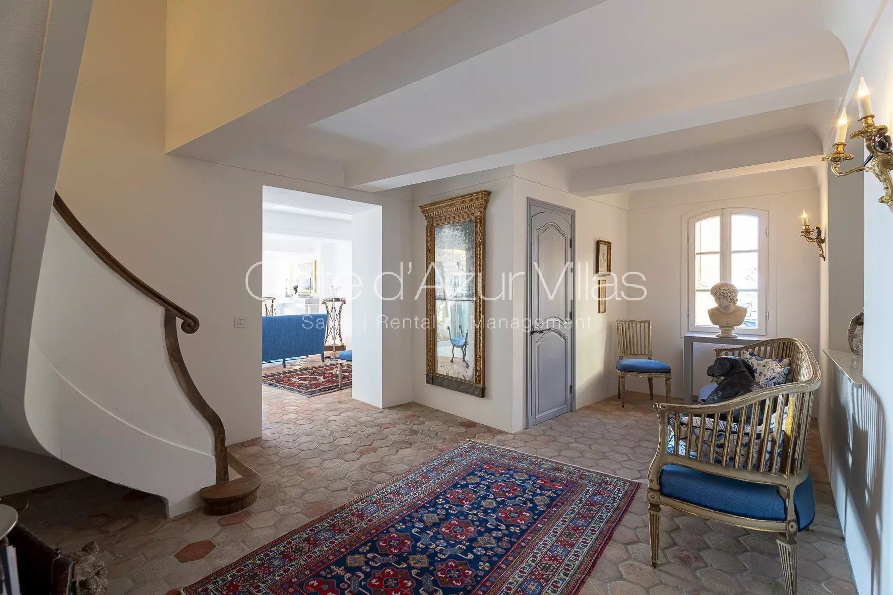 Maison à louer, 425m², Châteauneuf-Grasse