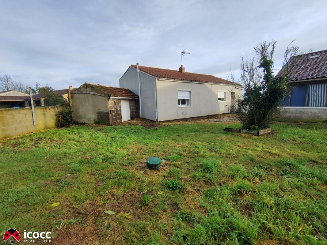 Maison à vendre, 92m², Sainte-Gemme-la-Plaine