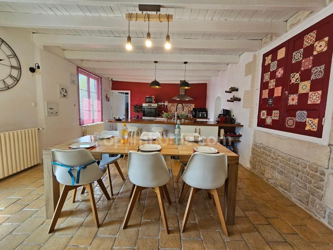 Maison à vendre, 264m², Hiersac