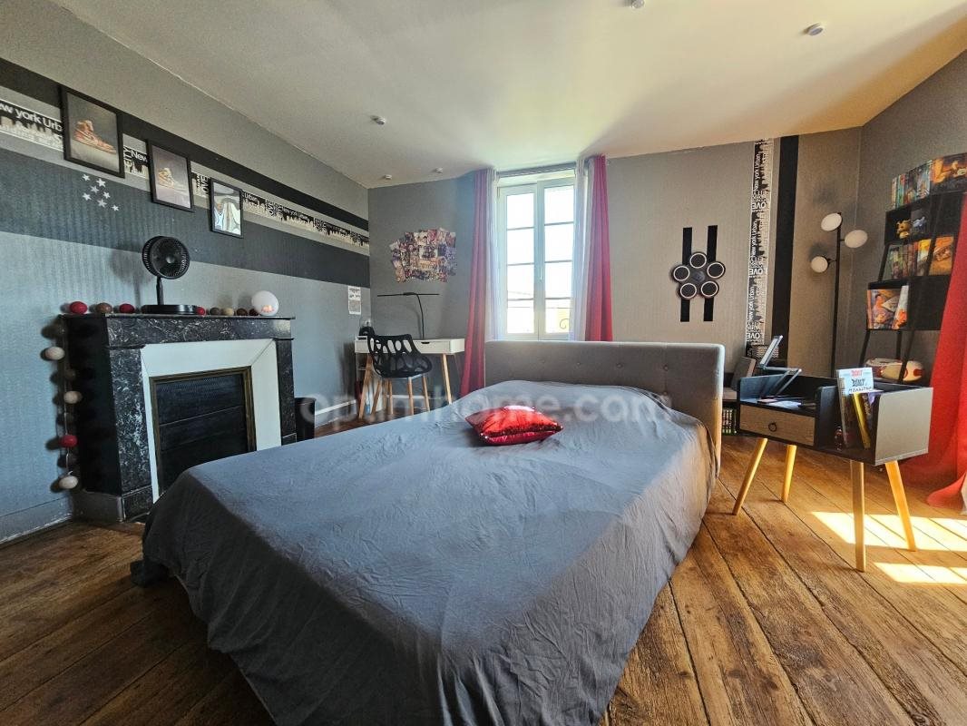 Maison à vendre, 264m², Hiersac