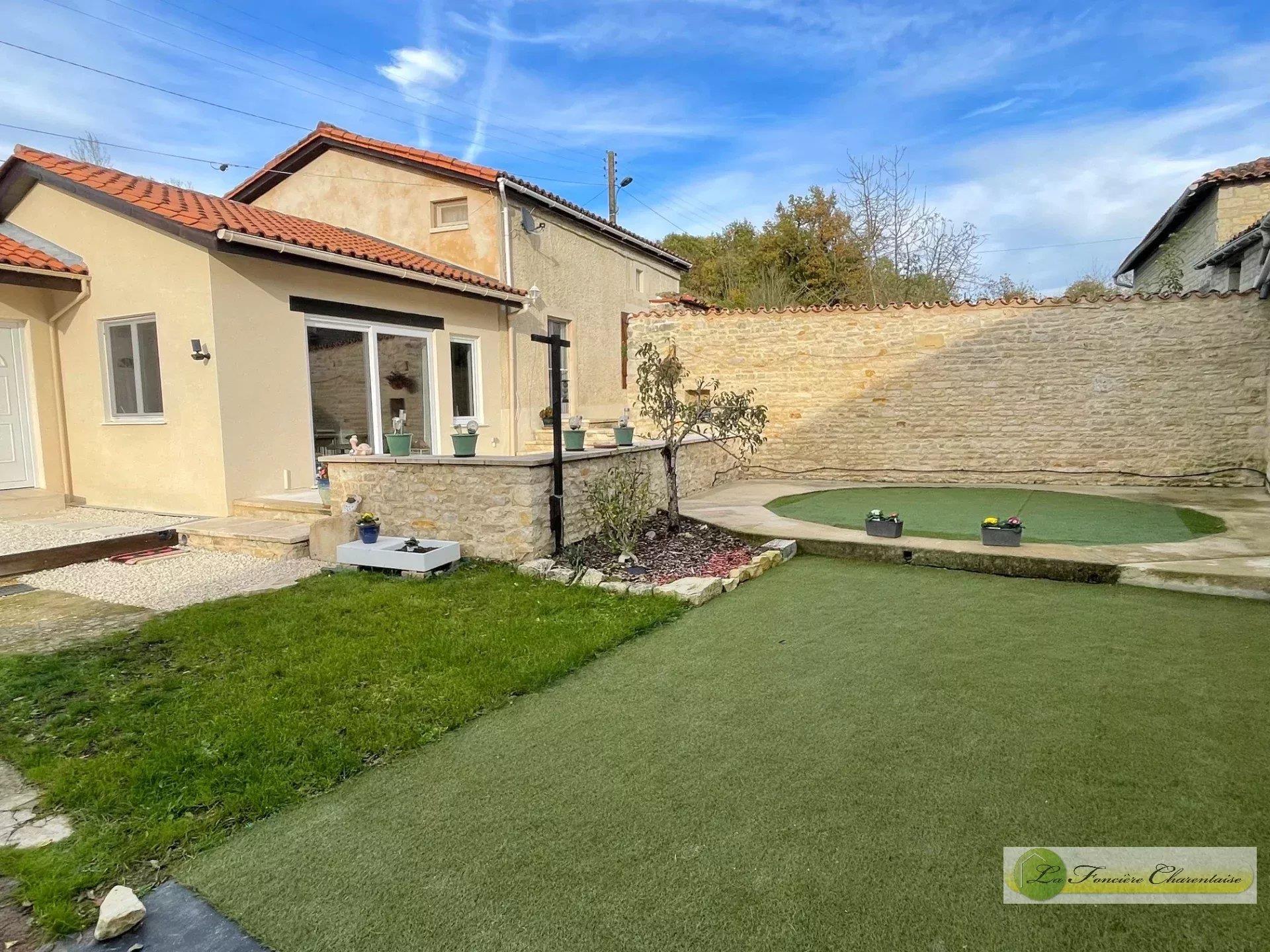 Maison à vendre, 90m², Saint-Fraigne