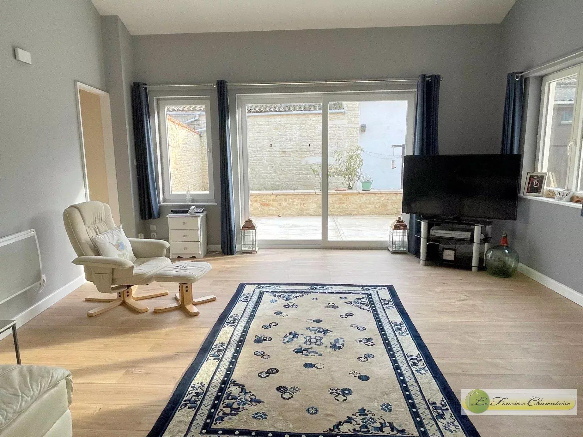 Maison à vendre, 90m², Saint-Fraigne