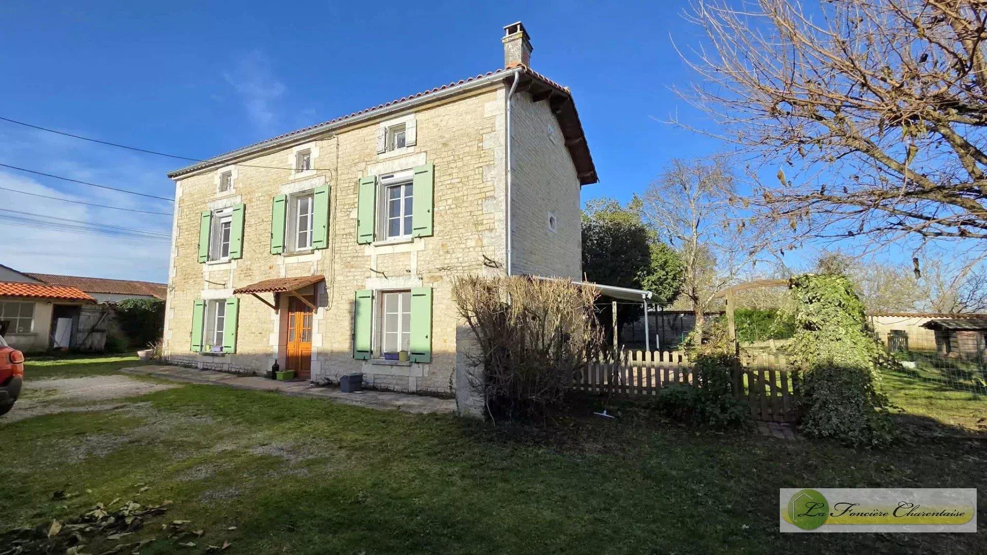 Maison à vendre, 154m², Fouqueure