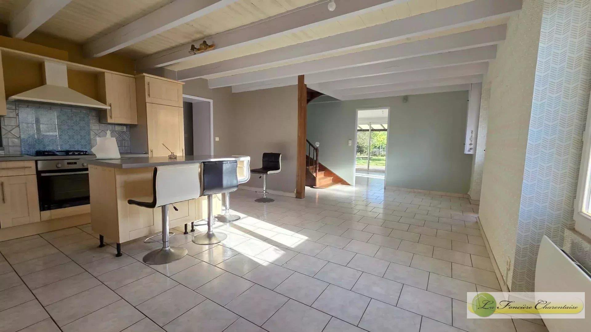 Maison à vendre, 154m², Fouqueure